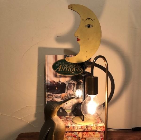 The Moon ザ ムーン Antique Leaves