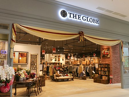 THE GLOBEĤŹ