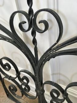 フランス アイアン窓飾り - アンティークモール＆蚤の市情報サイト