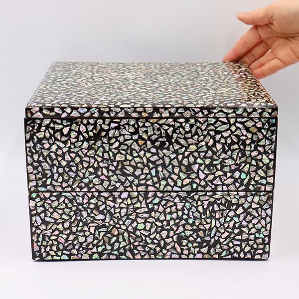 希少 螺鈿散らし 内朱塗 二段重箱 超絶技巧 アンティーク漆器 手箱 ジュエリーボックスの画像
