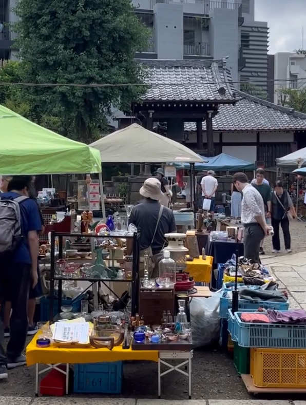 骨董品　器　陶器　蚤の市 東京】新井薬師骨董市｜2025年9月7日(日) 開催予定