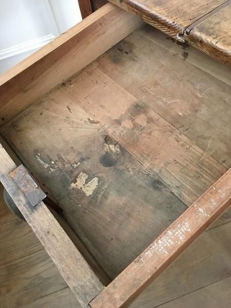 イギリス ファーマーズダイニングテーブル - ANTIQUE LEAVES イギリス ファーマーズダイニングテーブル - ANTIQUE LEAVES