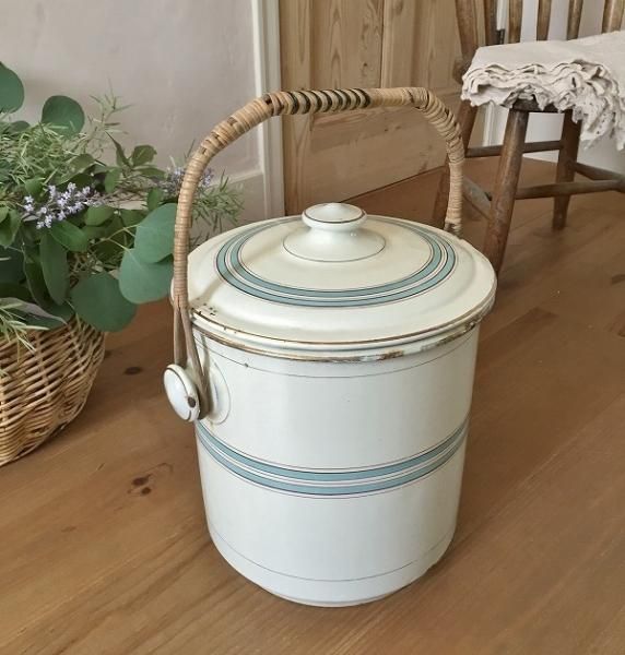 希少 フランス アンティーク　Luc & Cie ホーロー バケツ　フラワー缶 フランス1900年頃の古いバケツ - アンティークモール＆蚤の市情報