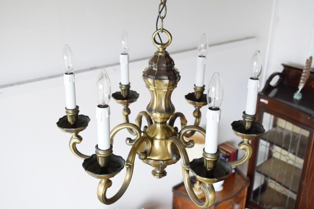 フランス製ヴィンテージシャンデリア｜1950年代真鍮製6灯式