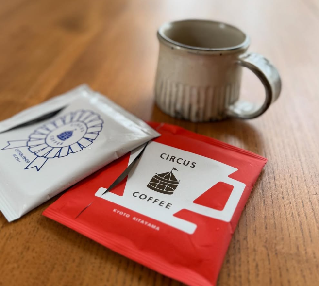 ̳ƻƥơܥ꡼򿶤֤ͻ