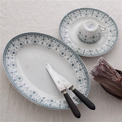 小花レース柄マルソーのオーバルプレート/St Amand - ANTIQUE LEAVES