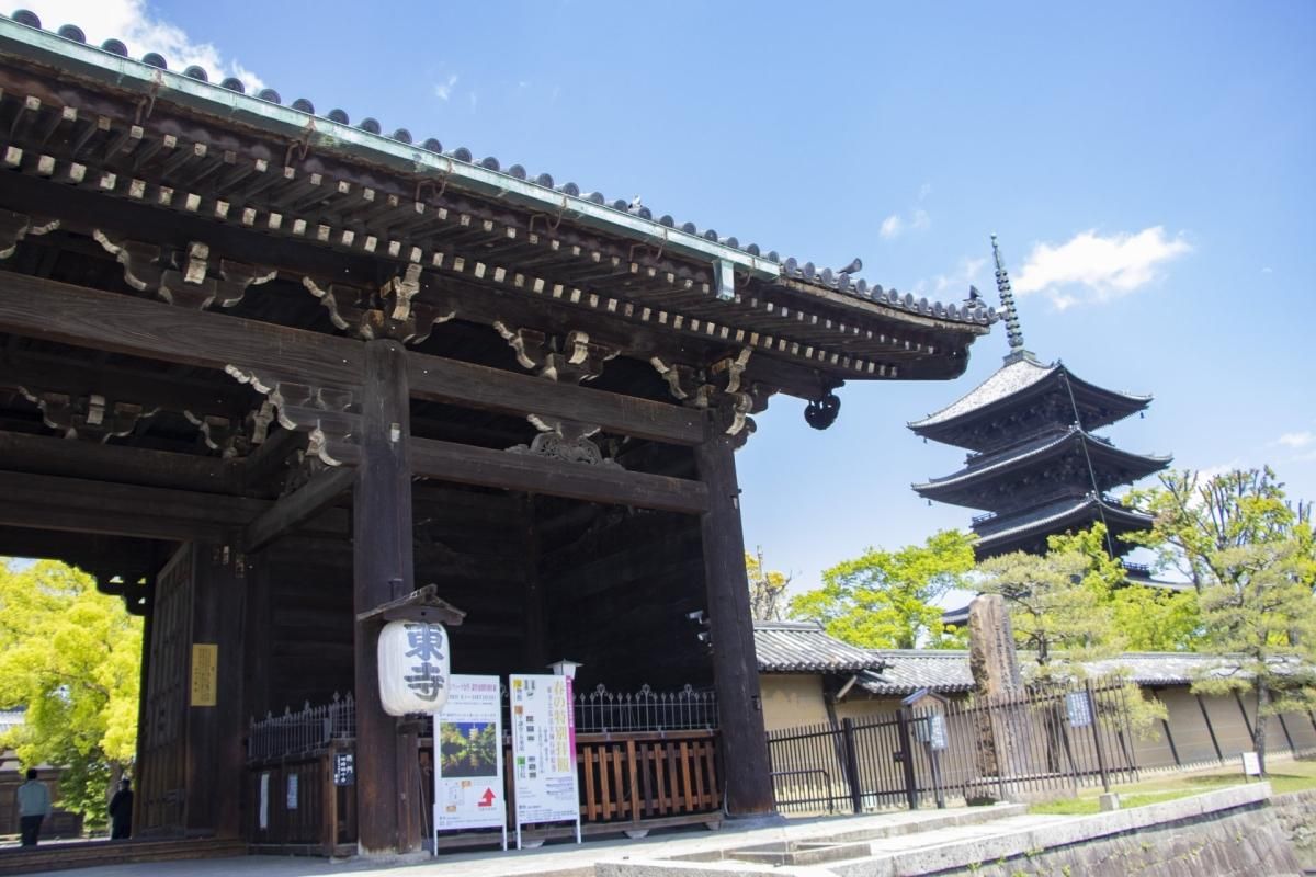 東寺がらくた市 Antique Leaves アンティーク 蚤の市の検索サイト 東寺がらくた市 Antique Leaves アンティーク 蚤の市の検索サイト