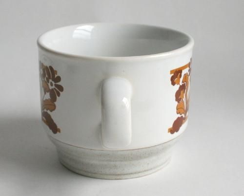 イギリス製カップ&ソーサー - ANTIQUE LEAVES イギリス製カップ&ソーサー - ANTIQUE LEAVES
