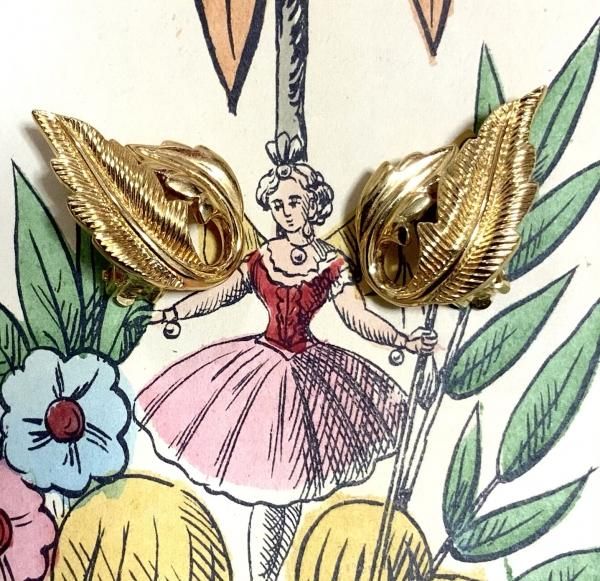 vintage earrings ( 1980's )