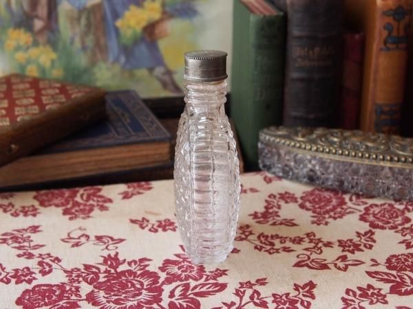イギリスアンティーク ガラスボトル ガラス瓶 - ANTIQUE LEAVES イギリスアンティーク ガラスボトル ガラス瓶 - ANTIQUE LEAVES