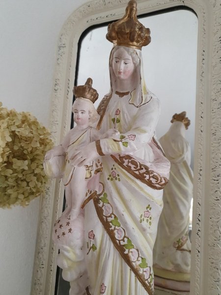 アンティーク聖母子像の画像