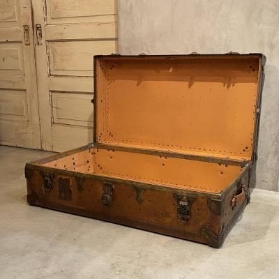 Trunk case/OW01-09
