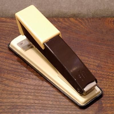 希少　GERMANY 旧西ドイツ　ヴィンテージ　ブロッチ　美品 ad70ba28411c0448f8c159287666b4