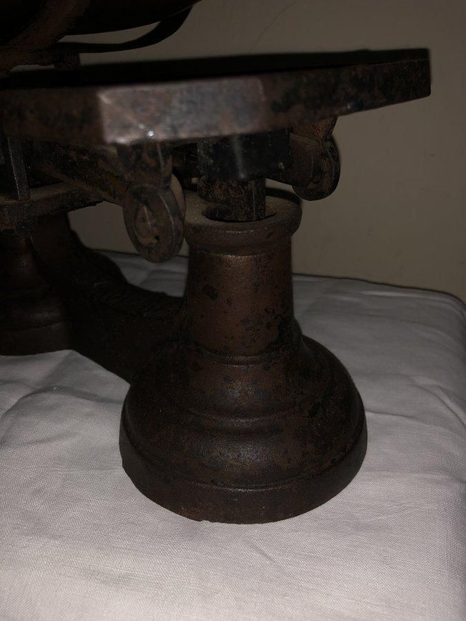 イギリスアンティークスケール ヴィクトリアン - ANTIQUE LEAVES