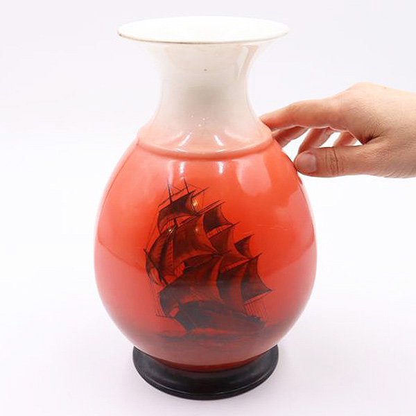 ノリタケ 花瓶 レッドグラデーション 朱色 ボーンチャイナ 昭和レトロ（船舶・ヨット・帆船）の画像