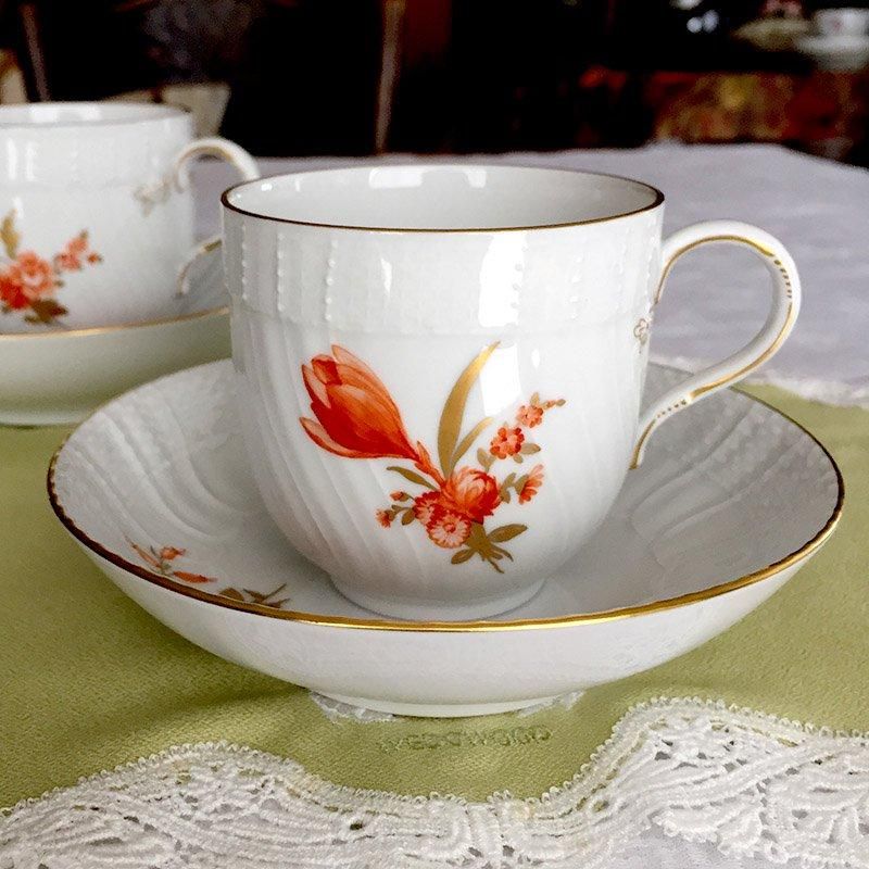 海外通販サイト ブランド KPM 野花のカップ&ソーサー チューリップ 新品 - ANTIQUE LEAVES アンティーク雑貨