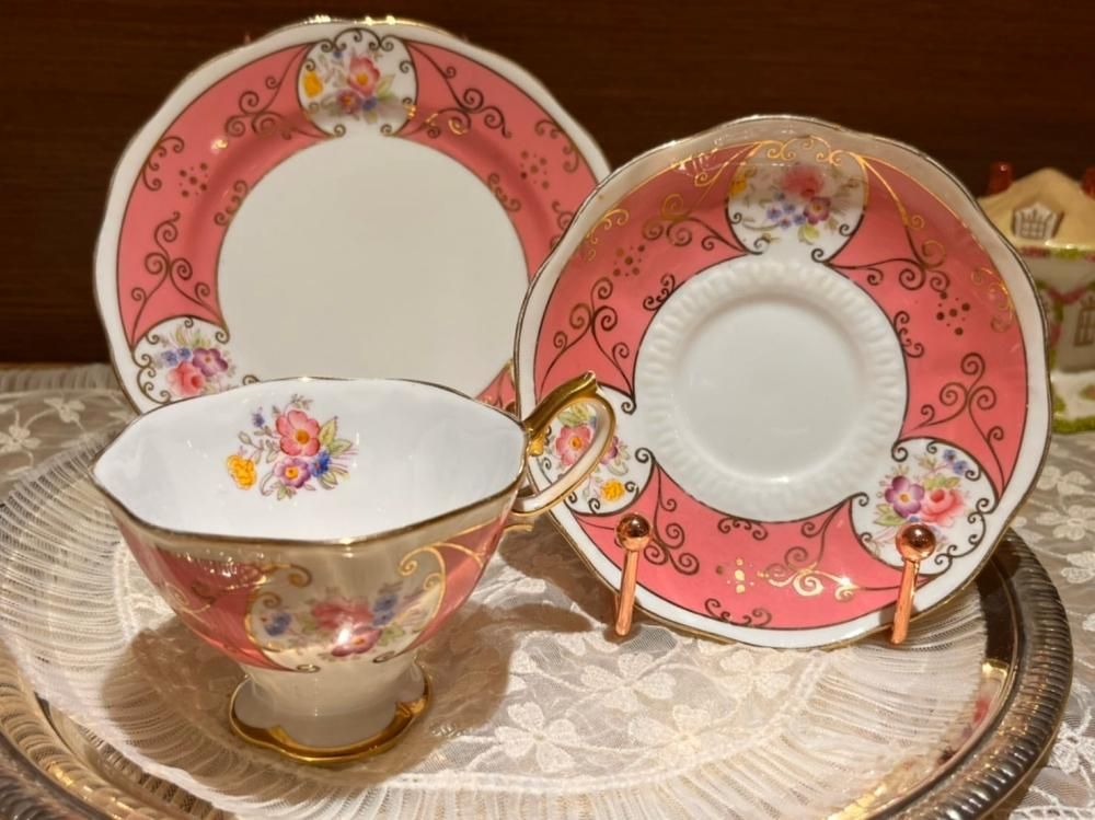 ヴィンテージ ロイヤルアルバート ピンクバラ柄