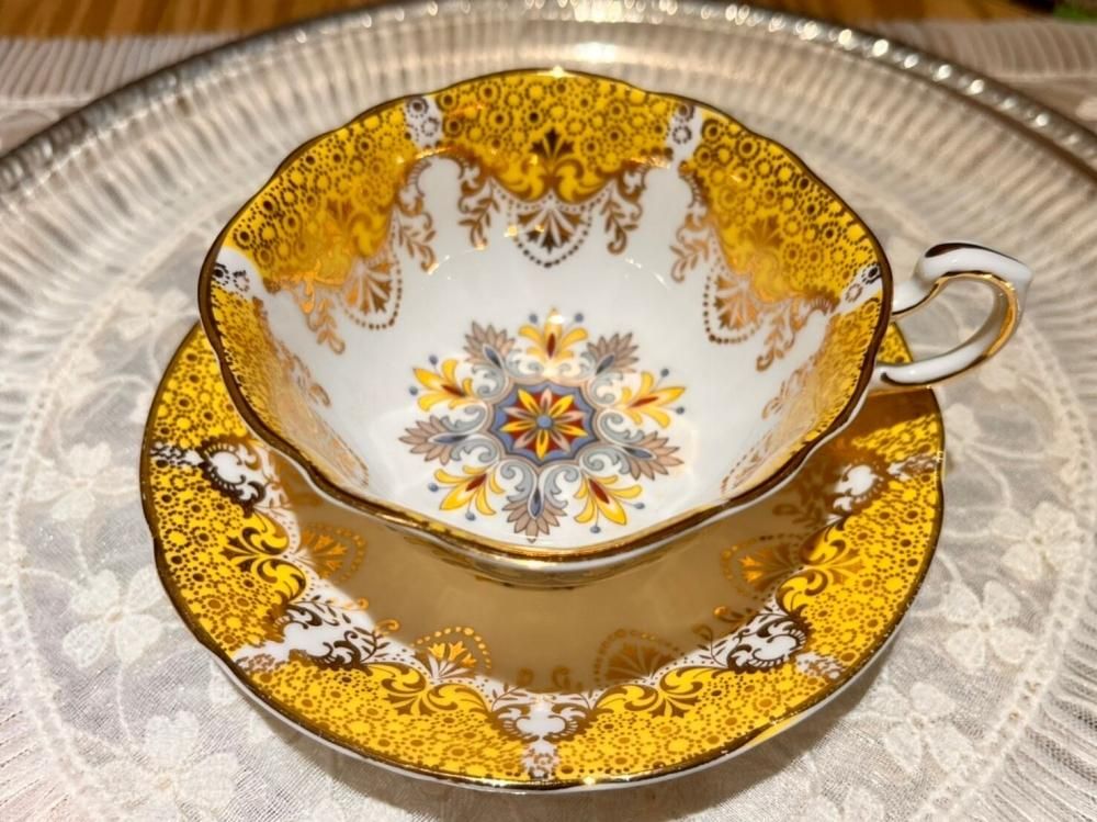 英国製　PARAGONパラゴン　カップ＆ソ－サ－5客　1963年ヴィンテージ希少 英国製 PARAGONパラゴン カップ＆ソ－サ－5客 1963年