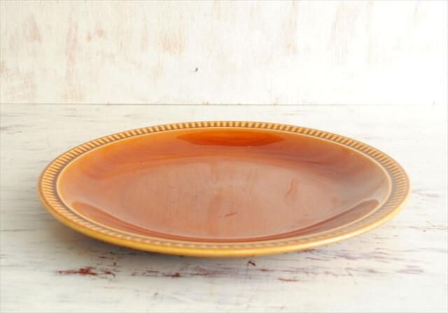 ベルギー製 BOCH ボッホ きれいな飴色のプレート 22cm お皿