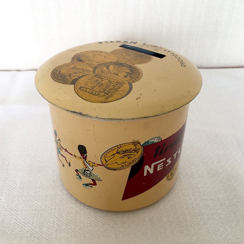 TIN缶 Nestleチョコレート缶 貯金箱型の画像