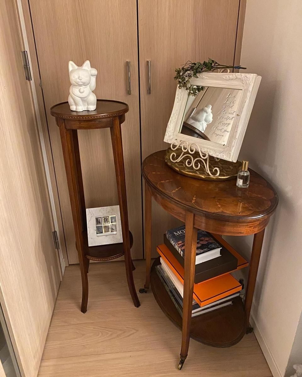 アンティークサイドテーブル一覧｜ネスト・ワイン・ベッドサイド
