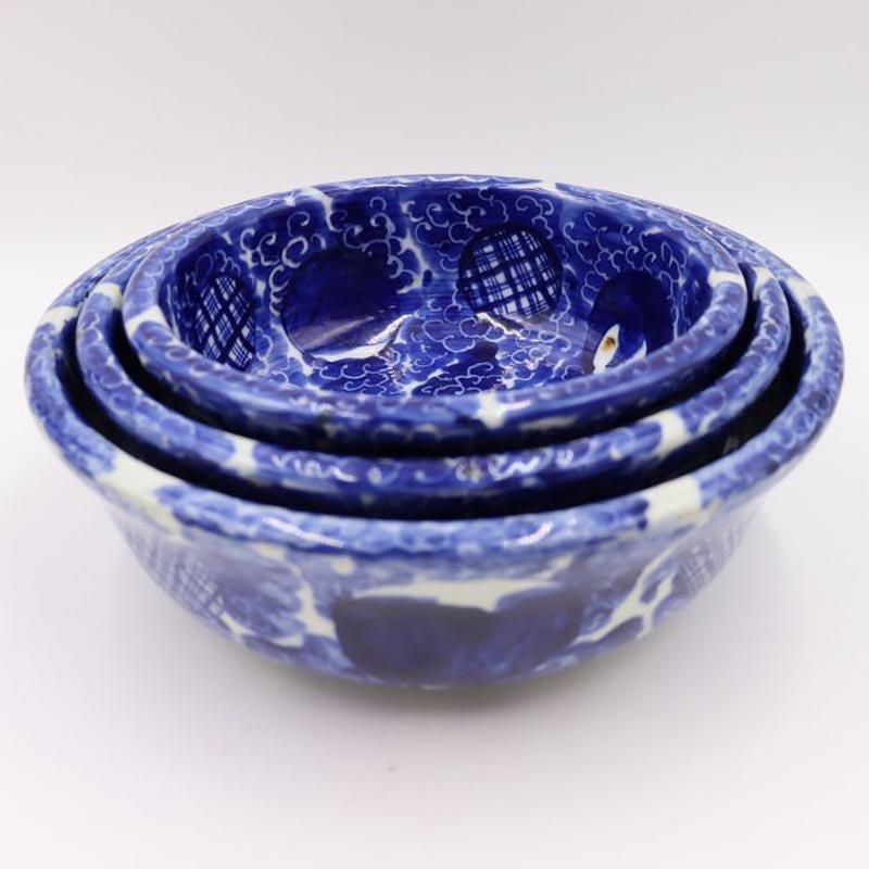 鉢■古い花唐草紋赤絵染付 青海波 五重塔 三つ鉢 時代物 骨董品（江戸後期）■ 鉢□古い花唐草紋赤絵染付 青海波 五重塔 三つ鉢 時代物