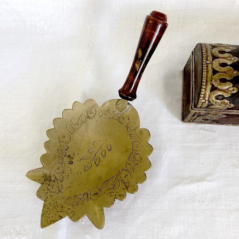 灰皿・小物入れ 真鍮 インド製 木製ハンドル フランス - ANTIQUE