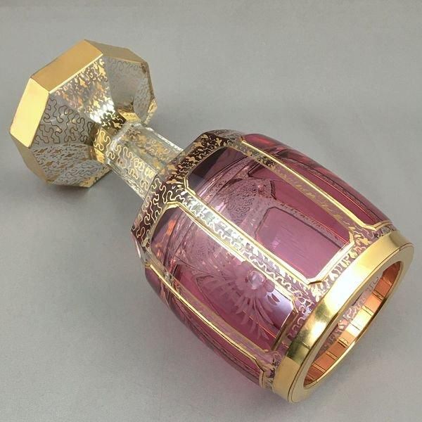 存在感あるアンティークボヘミアングラス