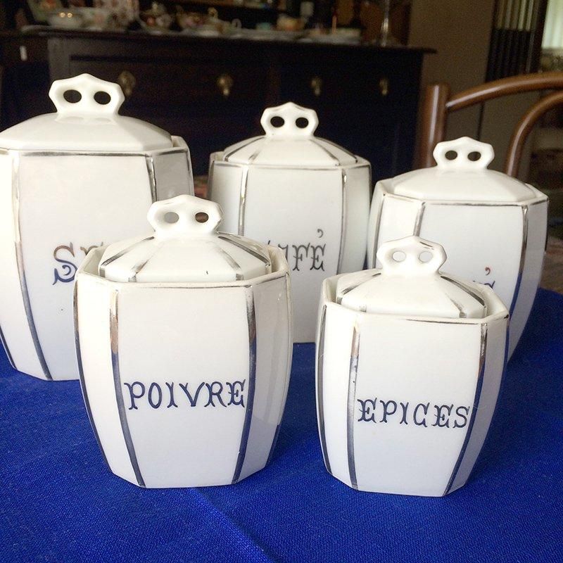 白い陶器キャニスター アンティーク 5個セット_ - ANTIQUE LEAVES 白い陶器キャニスター アンティーク 5個セット_ - ANTIQUE LEAVES