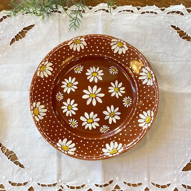 レトロな雰囲気とデイジーのお花が可愛らしい ヴィンテージ皿の画像
