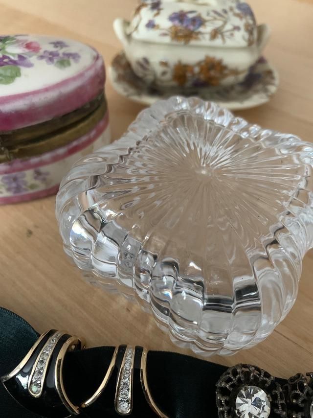 ڥեľ͢ۥƥꥢȤƤŨ ץ쥹ɥ饹ʾʪ