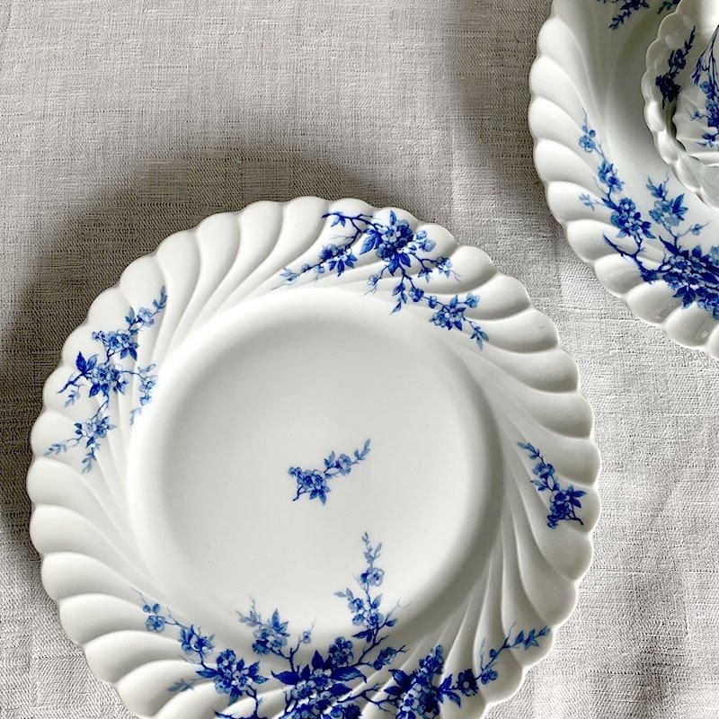 フランス製アンティーク　アビランド　お花のようなプレート3枚セット　稀少品・美品 フランス製アンティーク アビランド お花のようなプレート3枚