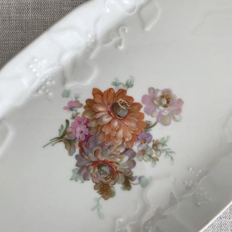 和風白磁花柄のレクタングルケーキ皿