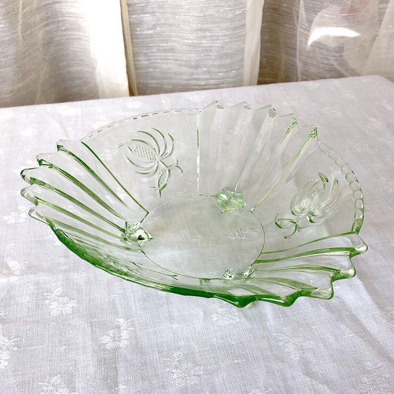 アンティーク・ガラスボール ウランガラス 11twd37 - ANTIQUE LEAVES アンティーク・ガラスボール ウランガラス 11twd37 - ANTIQUE LEAVES