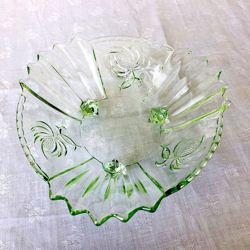 アンティーク・ガラスボール ウランガラス 11twd37 - ANTIQUE LEAVES アンティーク・ガラスボール ウランガラス 11twd37 - ANTIQUE LEAVES