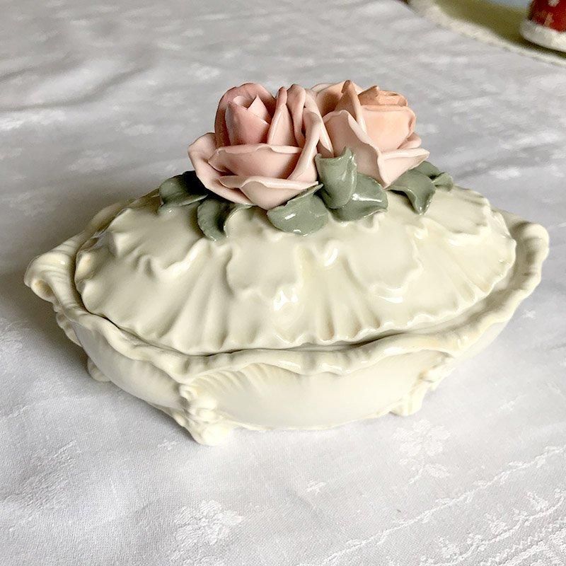 1986年 12ヶ月のバラ 陶器製彫刻コレクション アンティーク 薔薇 ヘレンド 陶板画 薔薇の貴婦人【店頭展示品】 世界総数25点の