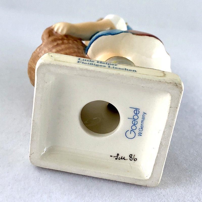 陶器人形 フンメルHummel ゲーベル社Geobel 小さなお手伝いさん 陶器人形 フンメルHummel ゲーベル社Geobel 小さなお手伝いさん