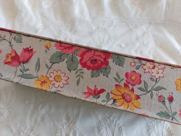 アンティークカルトナージュボックス - ANTIQUE LEAVES アンティークカルトナージュボックス - ANTIQUE LEAVES