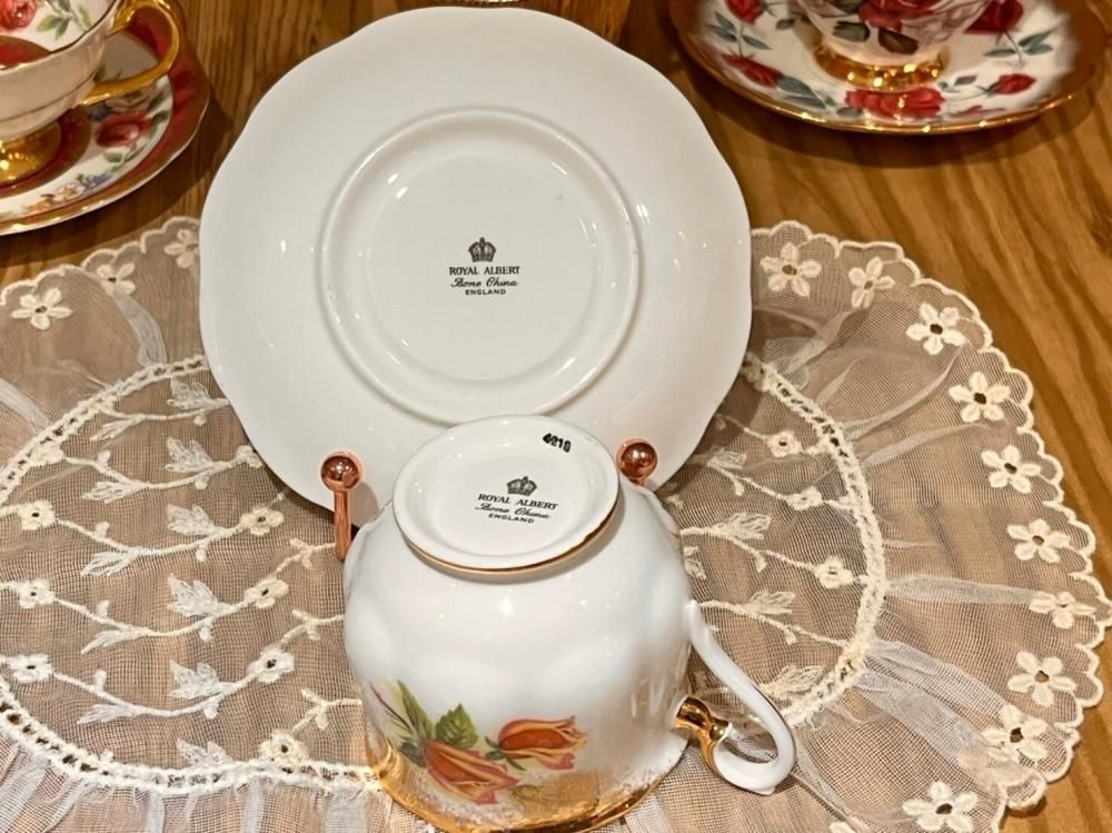 英国イギリス　ロイヤルアルバート　金彩　カップソーサー 英国イギリス ロイヤルアルバート 金彩 カップソーサー