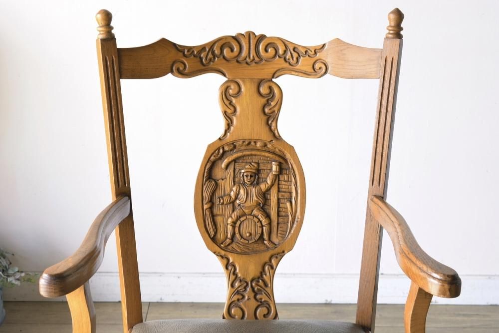 イギリスクラシックアームチェア 英国製1930年代 オークアームチェア｜男性彫刻装飾×無垢材