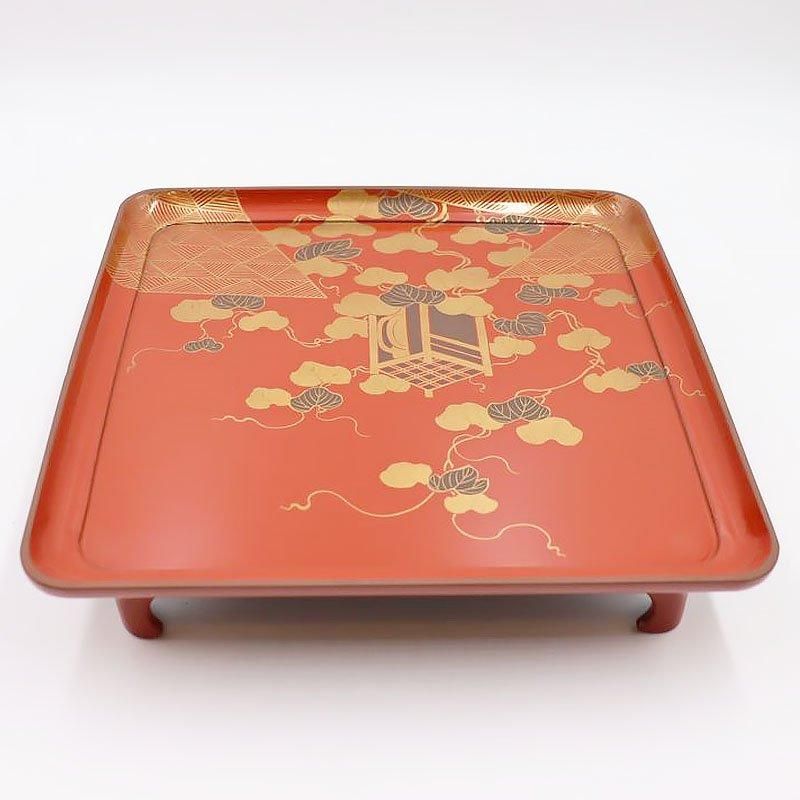 M674/ 時代木製漆器 菊に波金銀蒔絵朱塗茶台一対 伊万里赤絵茶器付