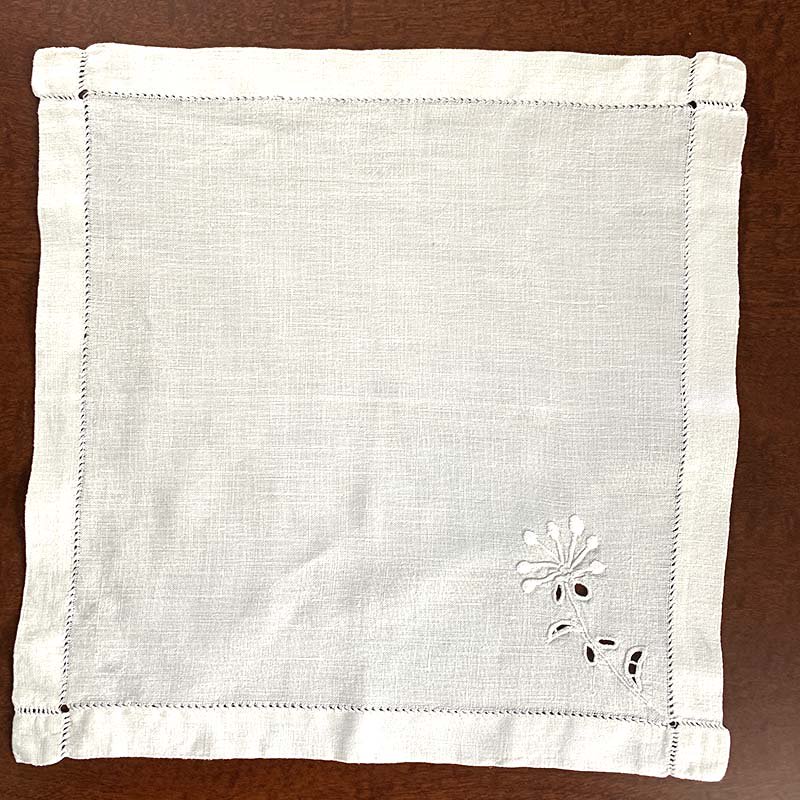 リネンのティーナプキン　カクテルナプキン 花の白糸刺繍
12clcb9-2