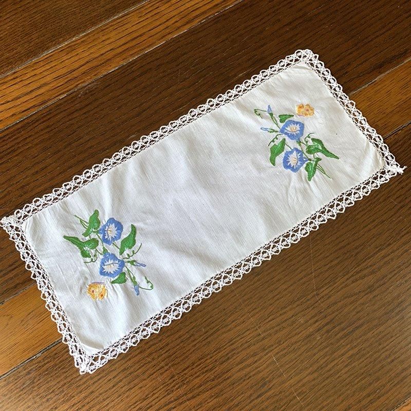 ハンガリー カロチャ刺繍のテーブルセンター | Anneli folkcraft