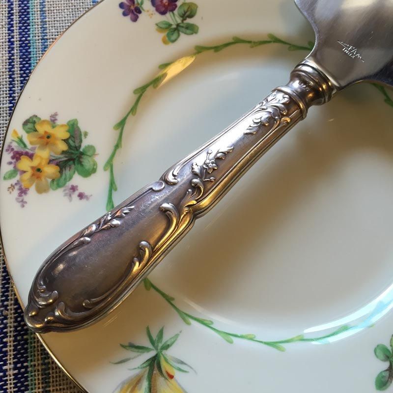 青銅製 装飾ケーキサーバー 装飾デザイン　ナイーフ ケーキサーバー リス Cake Server Squirrel | Atelier Junko