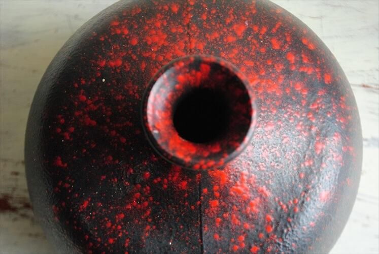 ドイツ アンティーク ビンテージ 赤 黒 六角 花瓶 フラワーベース 美品 ドイツ アンティーク ビンテージ 赤 黒 六角 花瓶 フラワーベース 美品