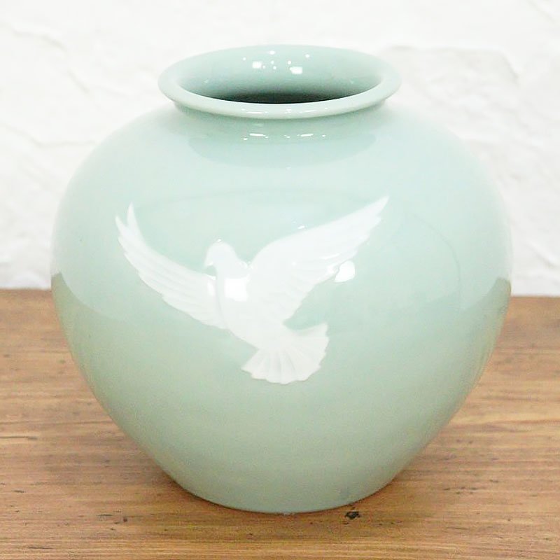 上品 青磁色 花瓶 壺 ふっくら 骨董 ヴィンテージ 日本製 （白鳩）