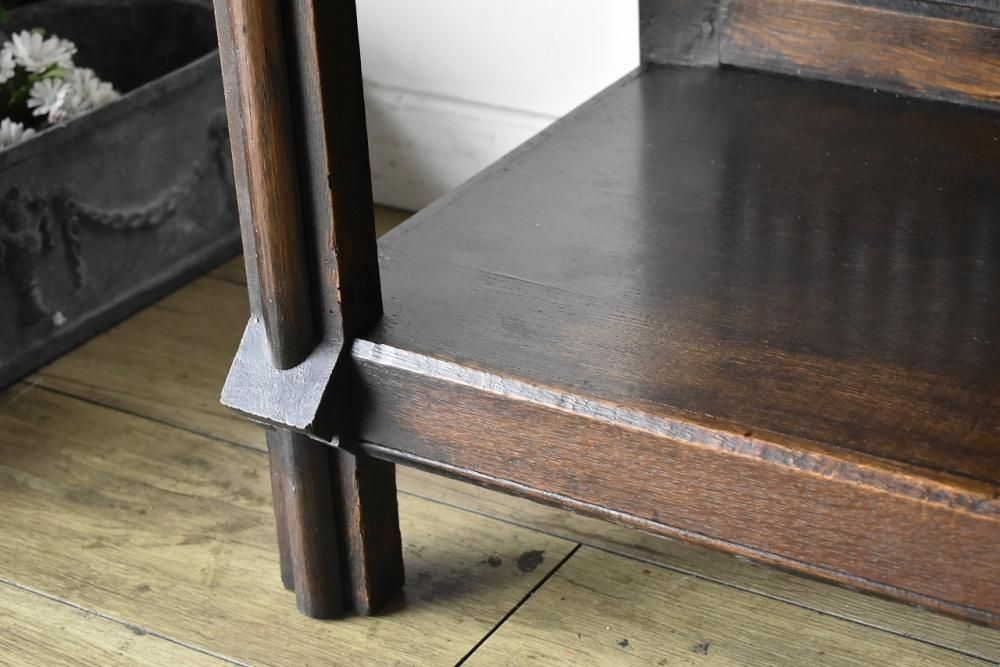 英国製1870年代 オークキャビネット｜重厚な彫刻×無垢材