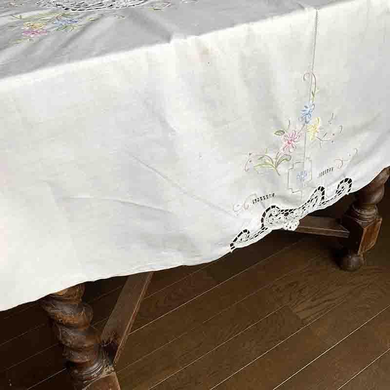 テーブルクロス 大型丸型 豪華刺繍 かわいい色花刺繍 12clcn60 テーブルクロス 大型丸型 豪華刺繍 かわいい色花刺繍 12clcn60