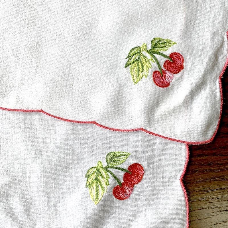 刺繍テーブルクロス250x140cm ナプキン8枚セット　バラ刺繍 楽天市場】刺繍（ナプキン｜配膳用品・キッチンファブリック