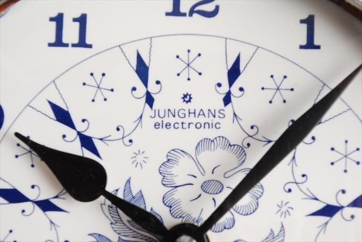 ドイツ製 Junghans 陶器の壁時計 花柄 ユンハンス 電池式 壁掛け ドイツ製 Junghans 陶器の壁時計 花柄 ユンハンス 電池式 壁掛け